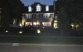 Knob Hill Bed And Breakfast