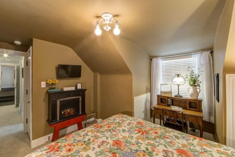 Knob Hill Bed And Breakfast Flint Exterior photo
