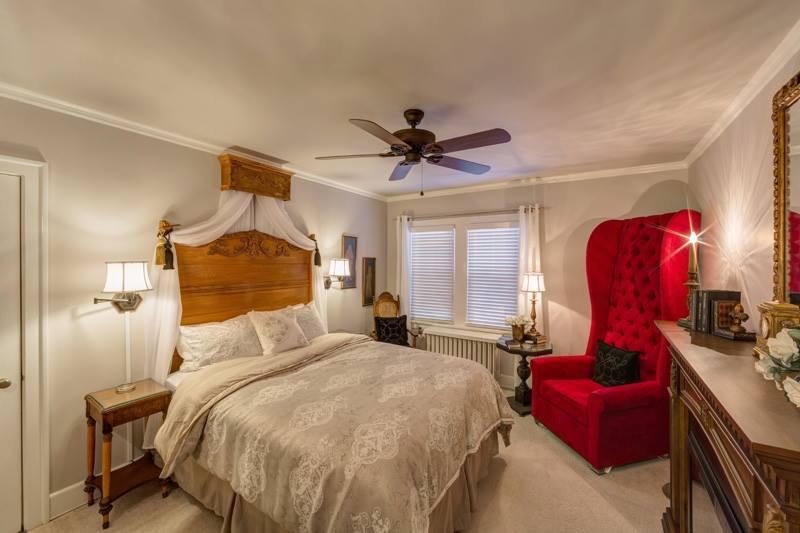 Knob Hill Bed And Breakfast Flint Exterior photo